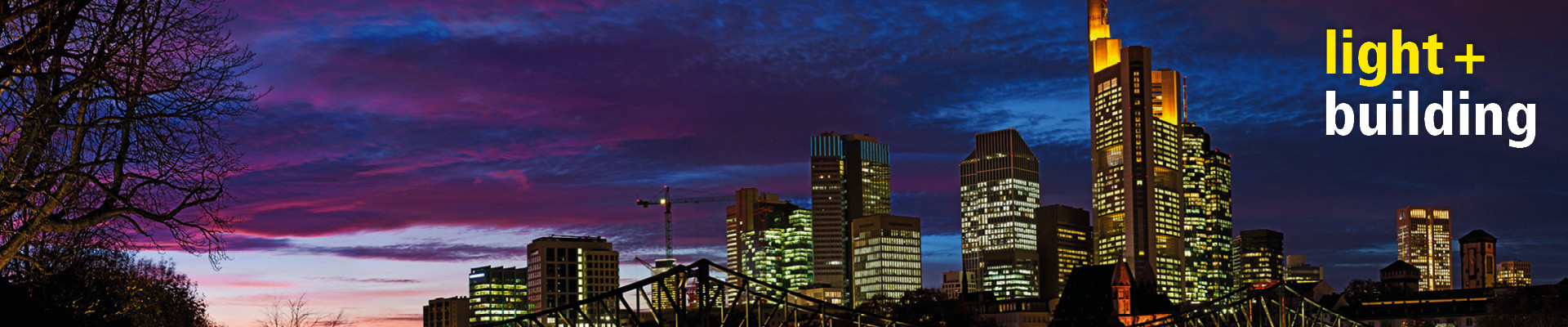 Headerbild Light ans Building